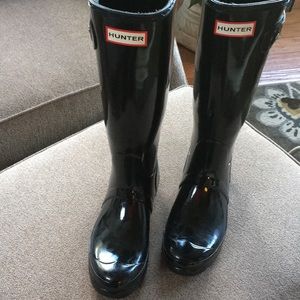 HUNTER RAIN BOOTS! Excellent condtn! U will love!!